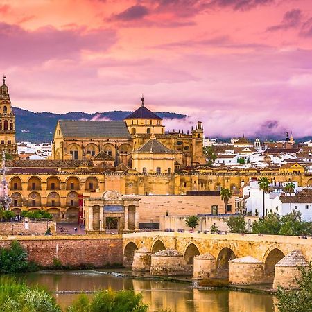 Eduardo Lucena 5, Puente Romano Córdoba Eksteriør billede