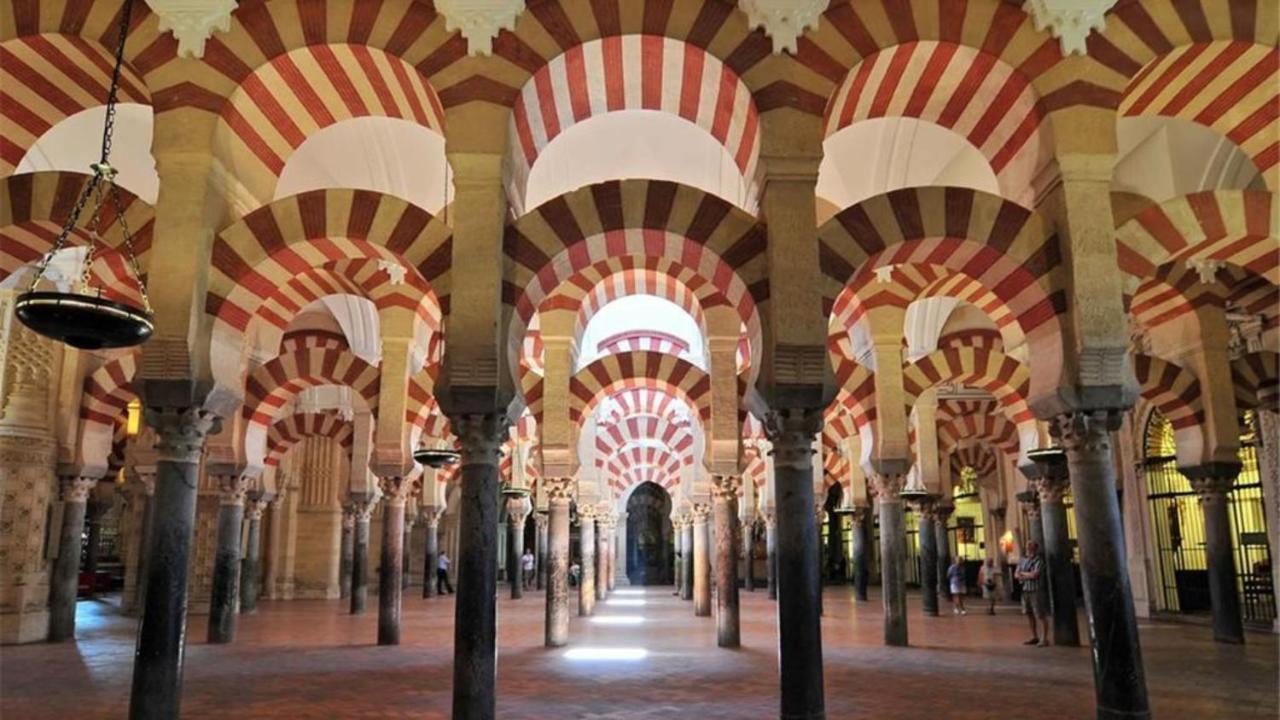 Eduardo Lucena 5, Puente Romano Córdoba Eksteriør billede